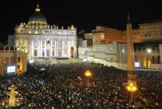 Biztonsági intézkedésekkel készülnek karácsonyra a Vatikánban