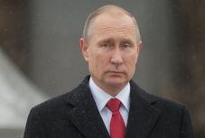 Hivatalosan is újrajelölték Putyint