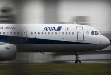 Eltévedt utas miatt fordult vissza a Los Angeles-Tokió repülőjárat