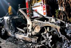 Felgyújtották Marosvásárhelyen egy rendőr autóját