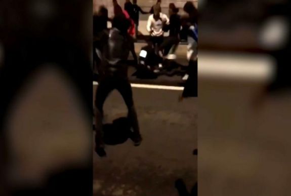 Brutális támadás ért Párizs egyik elővárosában két rendőrt szilveszteréjjel 