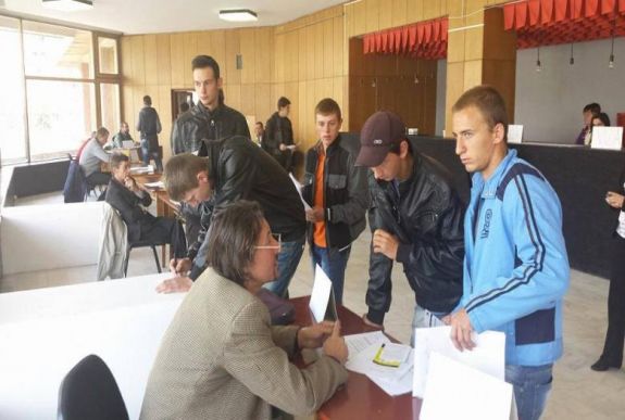 Jelentősen csökkent a Hargita megyei munkanélküliek száma