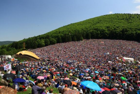 Magyarul is tudó lengyel szerzetes lesz a csíksomlyói búcsú meglepetése