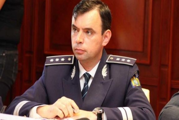 Menesztette az ügyvivő kormányfő az országos rendőrparancsnokot