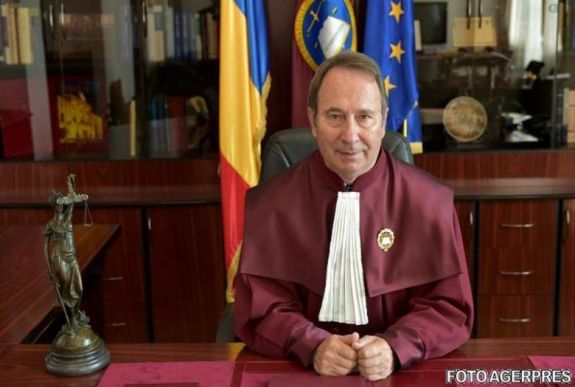 Négy pontban alkotmányellenes az igazságügy megszervezéséről szóló törvény