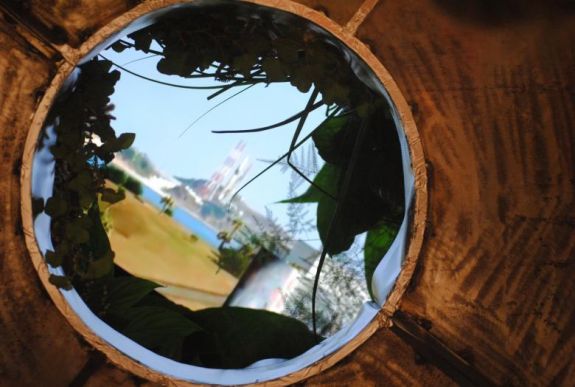 Űrbe kiszervezett fogyasztás és hulladéktárolás – kiállítás a Tranzit.ro-ban