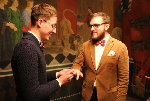 Először ismertek el hivatalosan melegházasságot Oroszországban