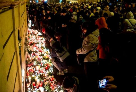 Emlékhelyet avattak a tavalyi veronai buszbaleset áldozatainak emlékére