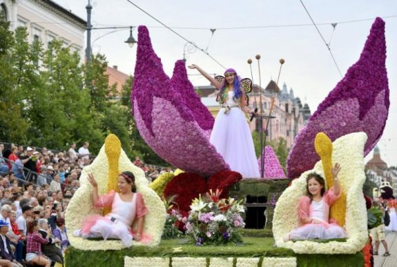 Aradra hozzák a Debreceni Virágkarnevált