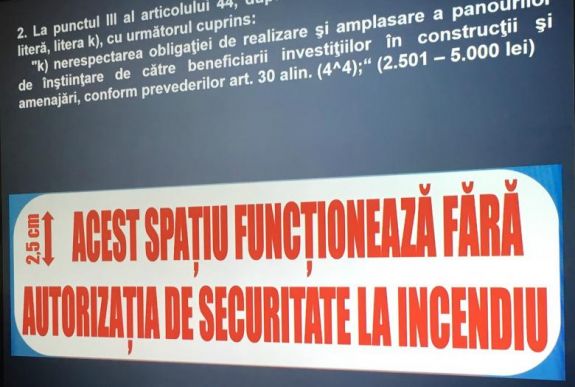 Ne lepődjön meg, ha ezzel a táblával találkozik az épületek bejáratánál