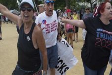 Trump-párti és konzervatív: ilyenek az amerikai kamuhír-fogyasztók