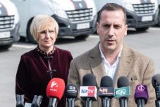 Embercsempészettel vádolják a Tiltott Csíki Sör többségi tulajdonosát