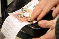 Lassult az infláció az euróövezetben