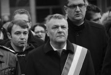 A dévai polgármester drámai lépésre szánta el magát a fizetések miatt