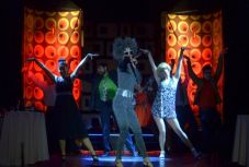 Csók a kaktusznak – zenés januárt nyújt a Csíki Játékszín