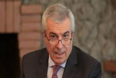 Tăriceanu nem értesült a miniszterelnök kormányátszervezési szándékáról