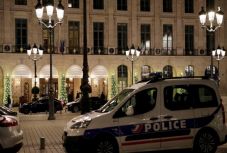 Ékszerrablás Párizsban – fejszével törtek be a Ritz szállóba