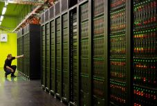 Brüsszel egymilliárd euróból fejlesztené az európai szuperszámítógép-kapacitást