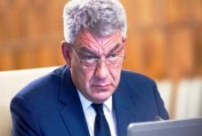 A kormányfő az intézményekre kitűzött székely zászló mellé aggatná a székelyeket