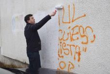 „Székelyföldön nem ijedünk meg” – Borboly Csaba lefestette a magyarellenes feliratokat