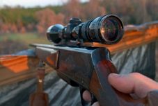 Vadászat közben lőttek le egy férfit Krassó-Szörény megyében