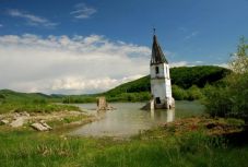 Önkormányzati összefogás a bözödújfalusi templom újjáépítéséért