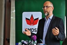 FRISÍTVE - Így kommentálta az RMDSZ a miniszterelnök lemondását