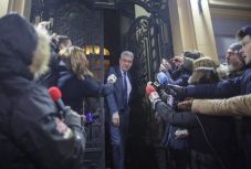 Illyés Gergely politikai elemző: nagy volt Mihai Tudoséra ez a kabát