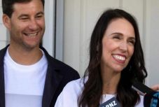 Várandós Új-Zéland miniszterelnöke