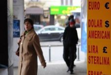 Még soha nem volt ilyen gyenge a lej az euróhoz képest