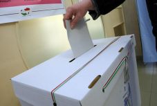 Felmérés: vezet a Fidesz, de többségben a kormányváltást akarók