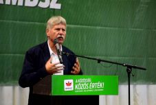 FRISSÍTVE - Meghalt Verestóy Attila szenátor