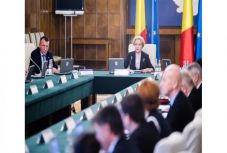 Átszervezték a kormányt: kettévált az egyik minisztérium