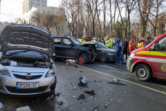 Ámokfutó sofőr okozott riadalmat, öten kórházba kerültek
