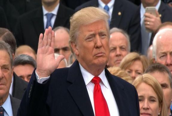 Azt tanácsolják Trumpnak, hogy ne tegyen vallomást eskü alatt