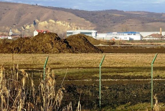 A marosvásárhelyieknek elegük lett, utcára vonulnak a repterükért