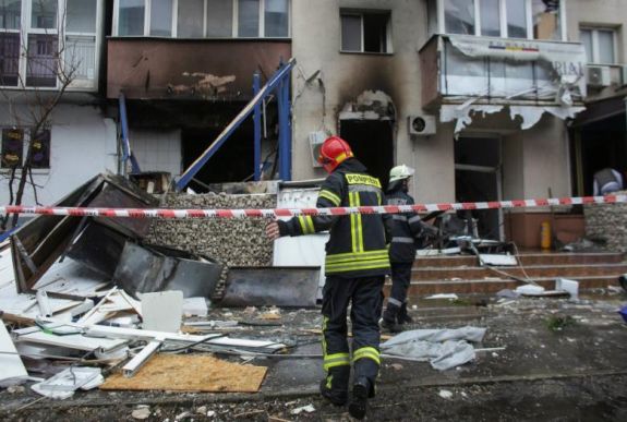 FRISSÍTVE - Robbanás történt egy bukaresti gyorsétteremben
