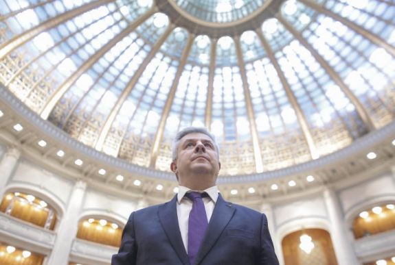F. Iordache: a parlament dicsősége, ahogyan kinéz az igazságszolgáltatás három törvénye