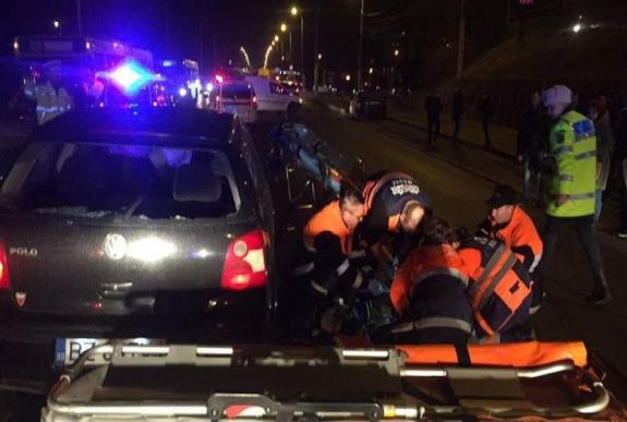 Gyalogátjárón gázoltak el egy férfit, a karján vitt kisfia meghalt