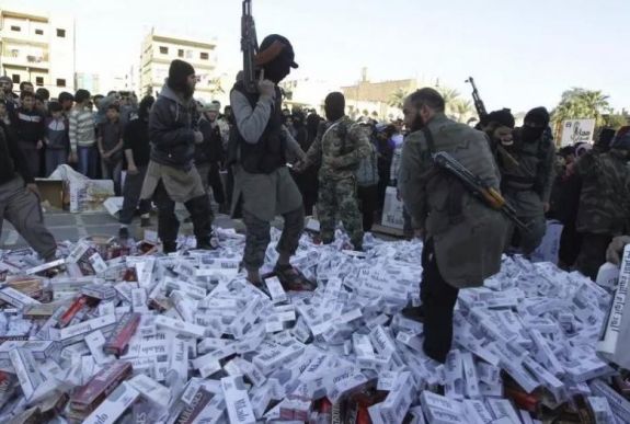 Hatalmas összegnyi értéket vitt magával az Iszlám Állam