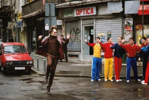 „Komcsi” rendőrsztori ideológiai duplacsavarral – Comrade Detective sorozatismertető