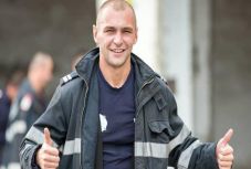 Szolgálati idején kívül emberéletet mentett egy szatmári tűzoltó