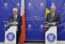 Ezért kéri az USR a külügyminiszter lemondását