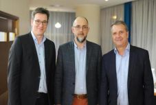 Tanácsokat kért Kelemen Hunortól két magyarországi ellenzéki vezető