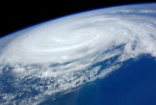 Ilyen lesz az idő vasárnap délután az országban 