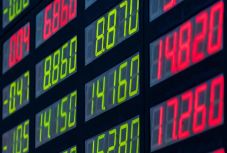Emelkedéssel zártak a tőzsdék