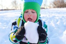 A csíkszeredai Sapientia kutatói megvizsgálták: megehetjük a havat?