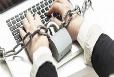 Bartha Réka: Csak dolgozunk, csak dolgozunk