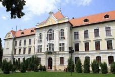 Katolikus gimnázium: nyílt levelet írt a MAKOSZ az államelnöknek