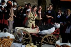 Farsangolás Hargita megyében – ajánló